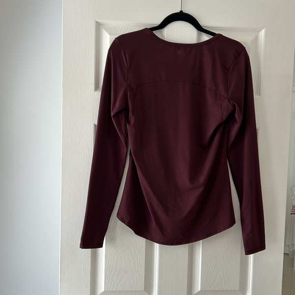 Athleta long sleeved workout shirt. - Picture 2 of 4